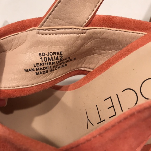 So-Joree coral suede block heel - Picture 8 of 8